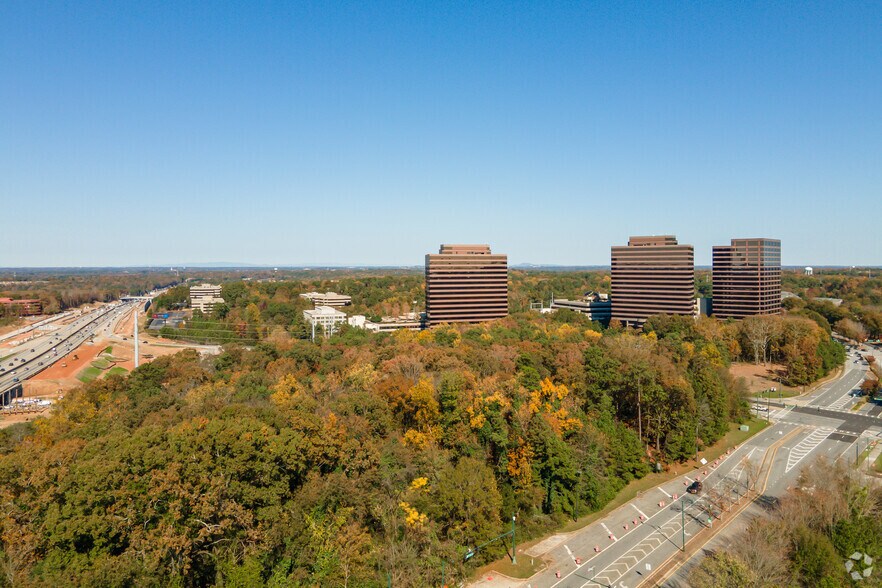 More Photos Of 1000 Abernathy Rd NE, Atlanta Office For Lease