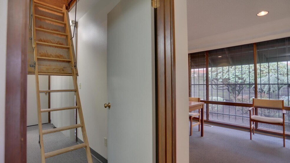 More Photos Of 15012 SE Stark St, Portland Office For Lease