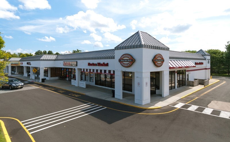 More Photos Of 1021-1045 Broad St, Shrewsbury Freestanding For Lease