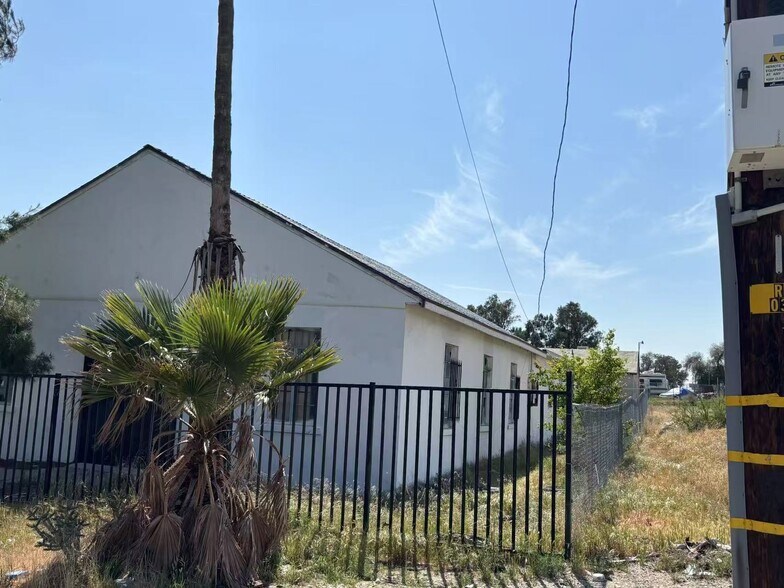 More Photos Of 14011 Broadway St, Cabazon Office For Sale