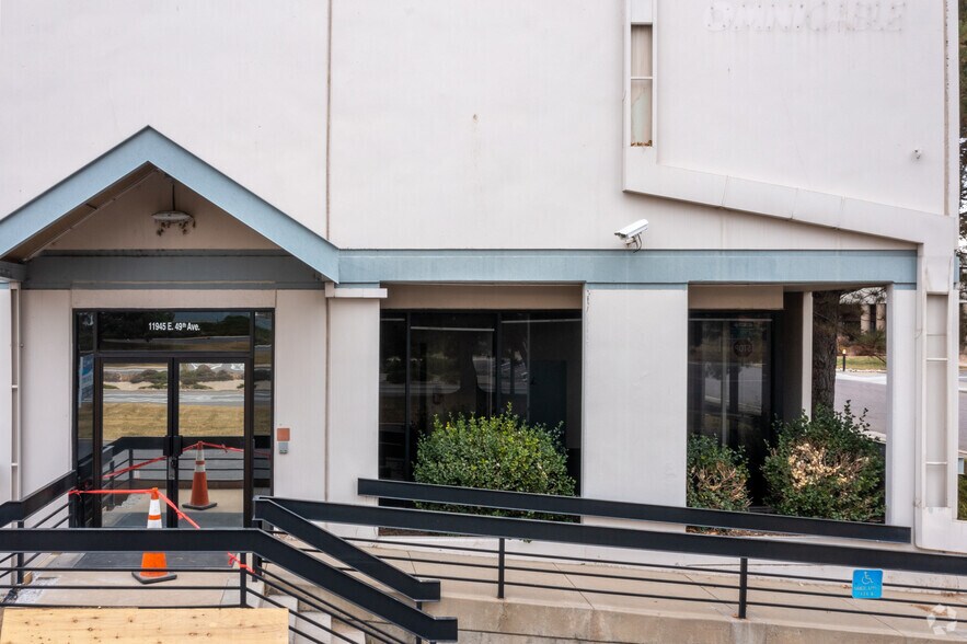 More Photos Of 11925-11945 E 49th Ave, Denver Distribution For Lease