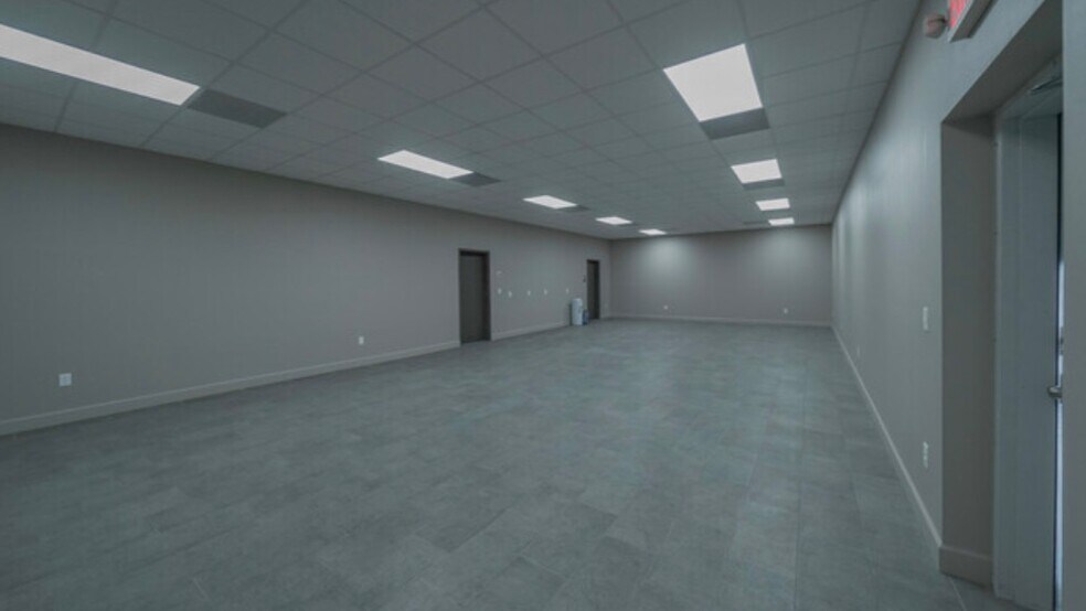 More Photos Of 8051 S Sam Houston Pky, Houston Unknown For Lease