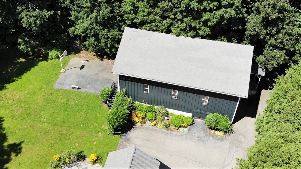 More Photos Of 18 Sargent St, Cherry Valley Flex For Sale