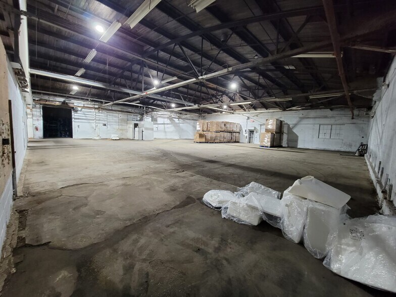 More Photos Of 926-932 Broadway, Newark Freestanding For Sale