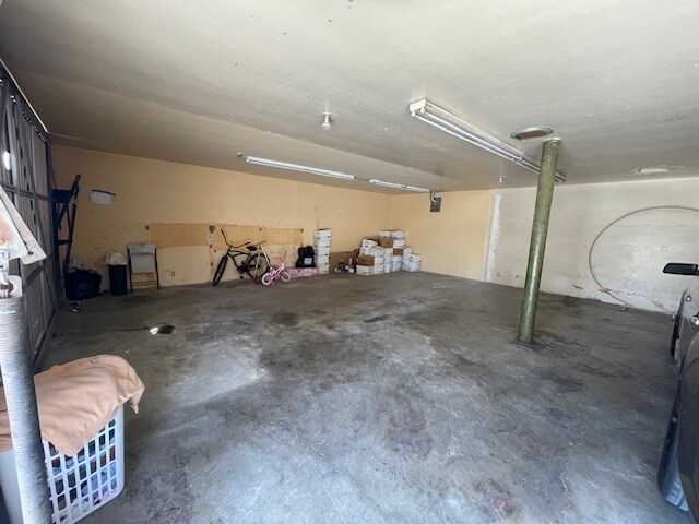 More Photos Of 800 W Willow St, Long Beach Storefront For Lease