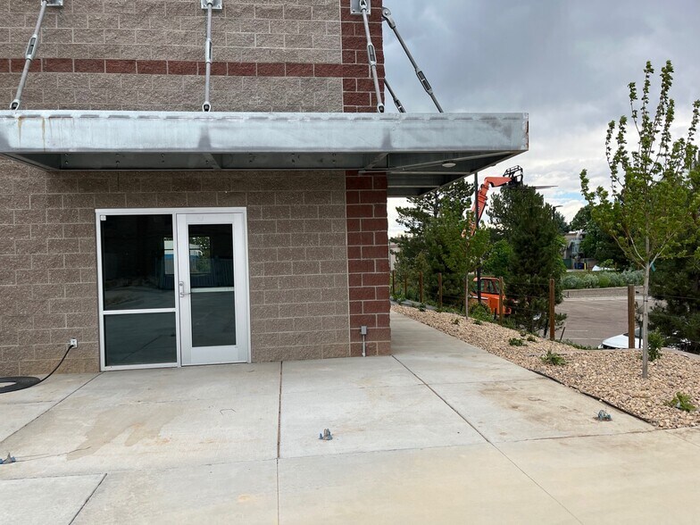 More Photos Of 602 Taylor Ave, Louisville Light Manufacturing For Lease