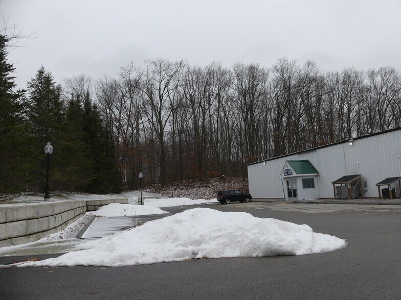 More Photos Of 216 W Boylston St, West Boylston Warehouse For Lease