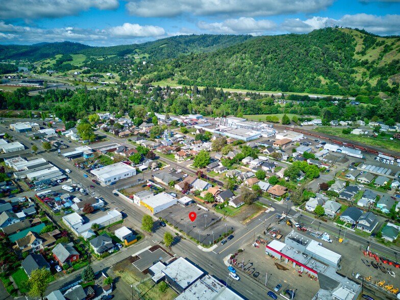 More Photos Of 1328 SE Stephens St, Roseburg Auto Dealership For Sale