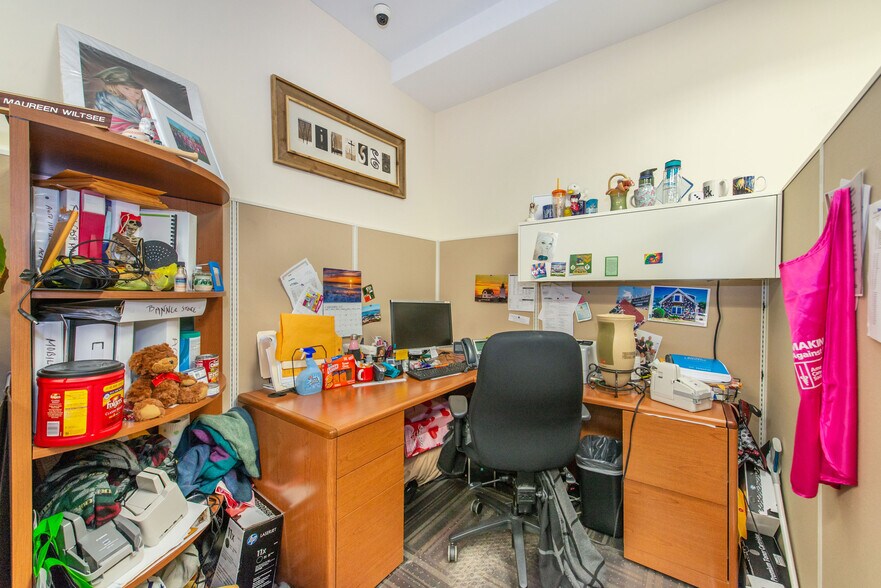 More Photos Of 885-889 Teaneck Rd, Teaneck Freestanding For Lease