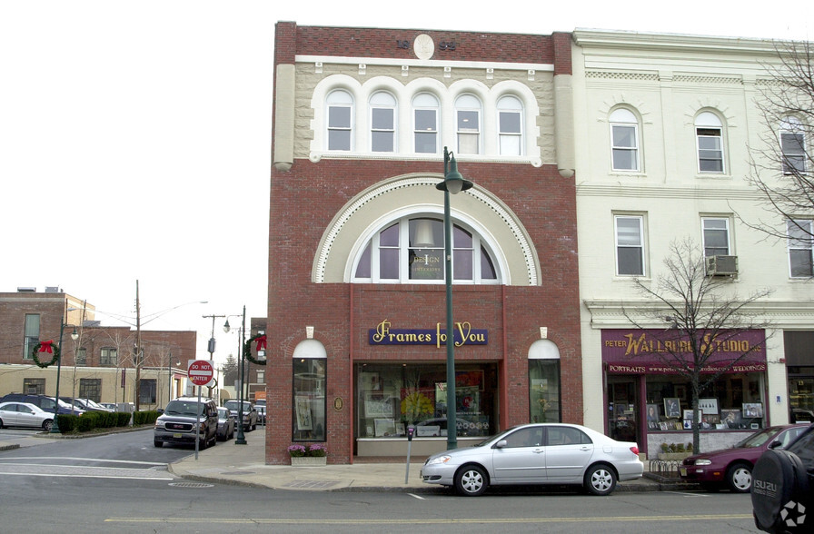 Primary Photo Of 17-19 Beechwood Rd, Summit Storefront Retail Office For Lease