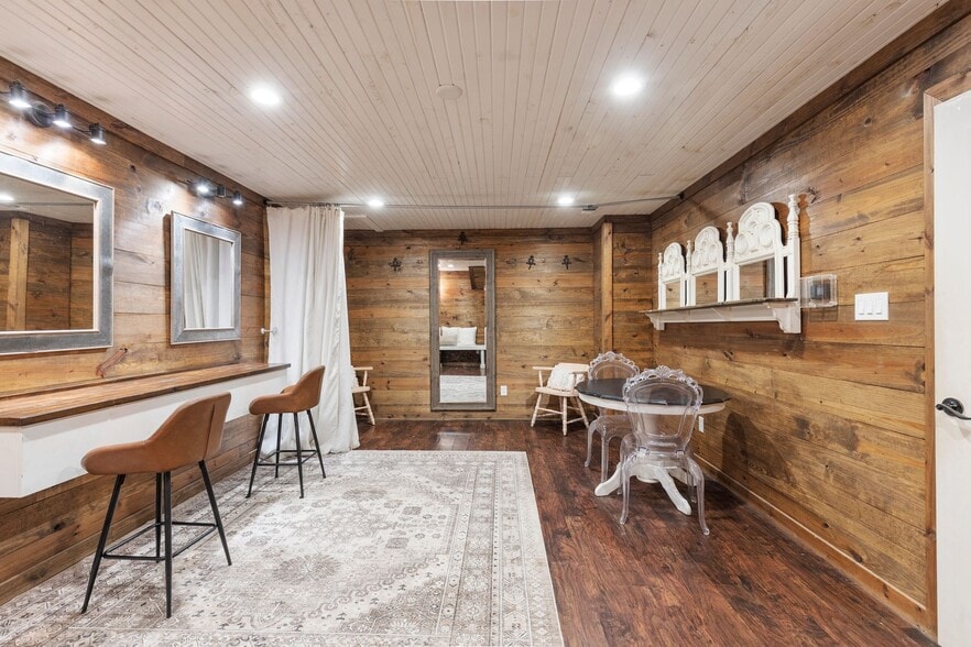 More Photos Of 1297 County Road 3318, Greenville Specialty For Sale