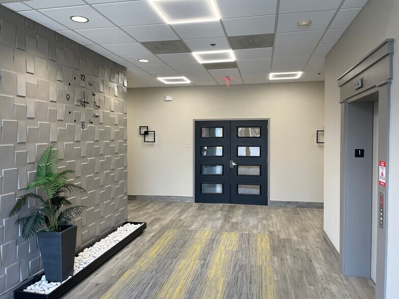 More Photos Of 10135 Colvin Run Rd, Great Falls Medical For Lease