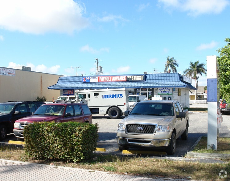 More Photos Of 338 N Krome Ave, Homestead Freestanding For Lease