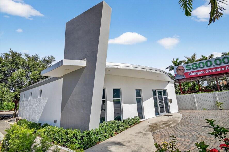 More Photos Of 3705 N Federal Hwy, Delray Beach Medical For Sale
