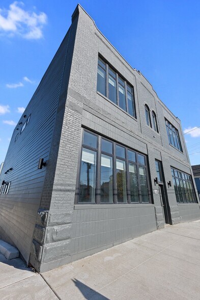 Primary Photo Of 2387 W 5th St, Cleveland Apartments For Sale