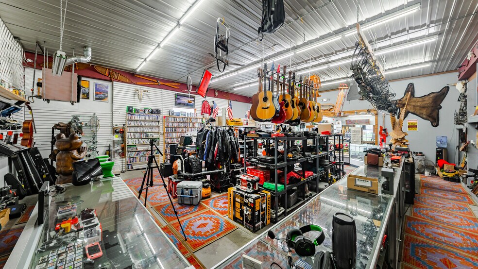 More Photos Of 5281 E Pickard St, Mount Pleasant Freestanding For Lease