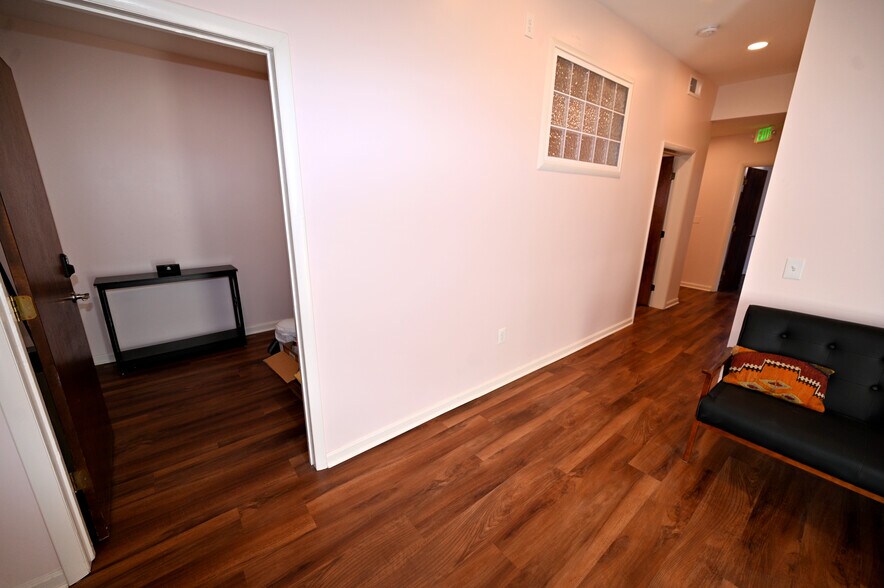 More Photos Of 723 S Charles St, Baltimore Office Residential For Sale