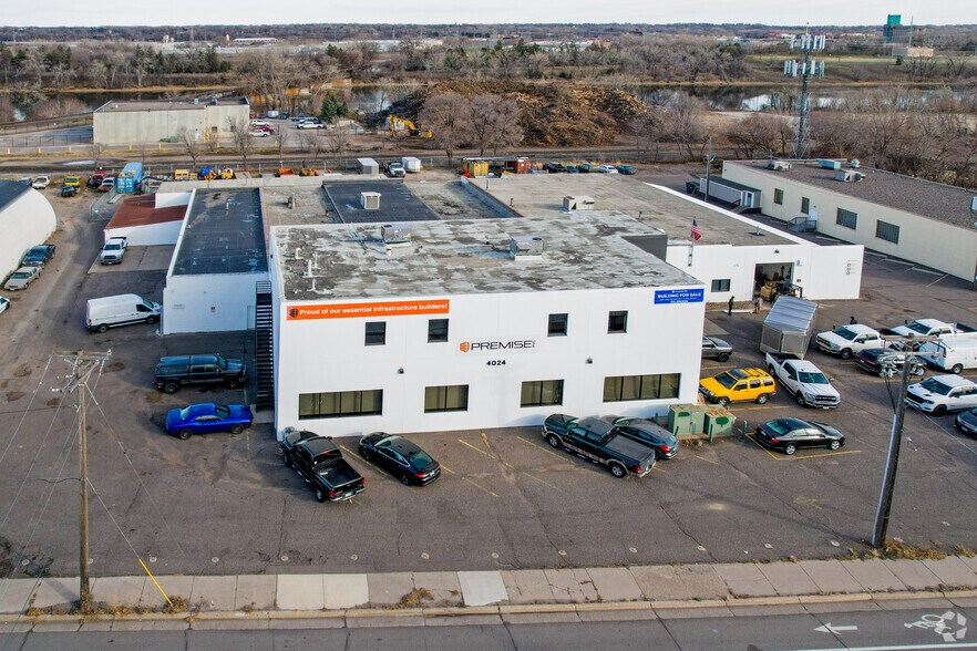 More Photos Of 4024 Washington Ave N, Minneapolis Warehouse For Lease