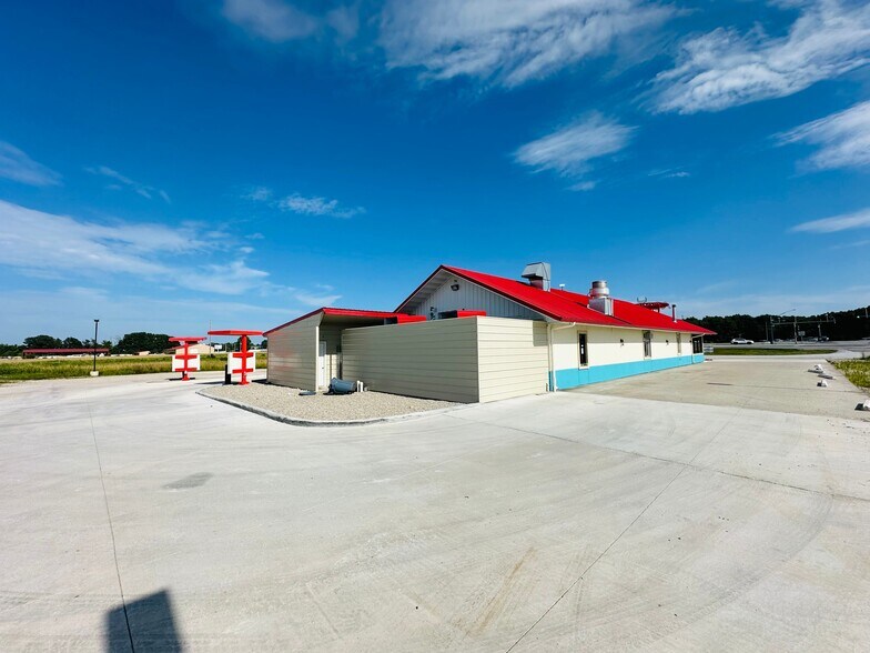 More Photos Of 37 Enterprise Dr, Seymour General Retail For Sale