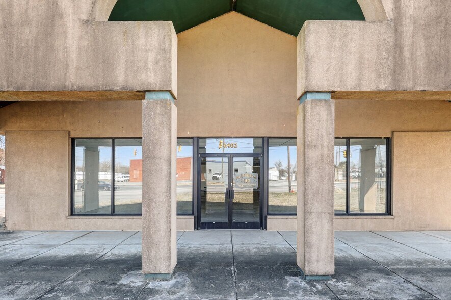 More Photos Of 6402 W Marshville Blvd, Marshville Showroom For Lease