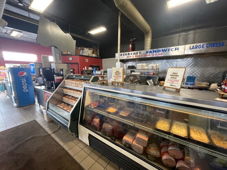 More Photos Of 3306 Lake Shore Rd, Buffalo Convenience Store For Sale
