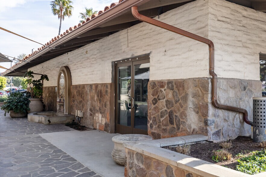 More Photos Of 29169-29211 Heathercliff Rd, Malibu Unknown For Lease