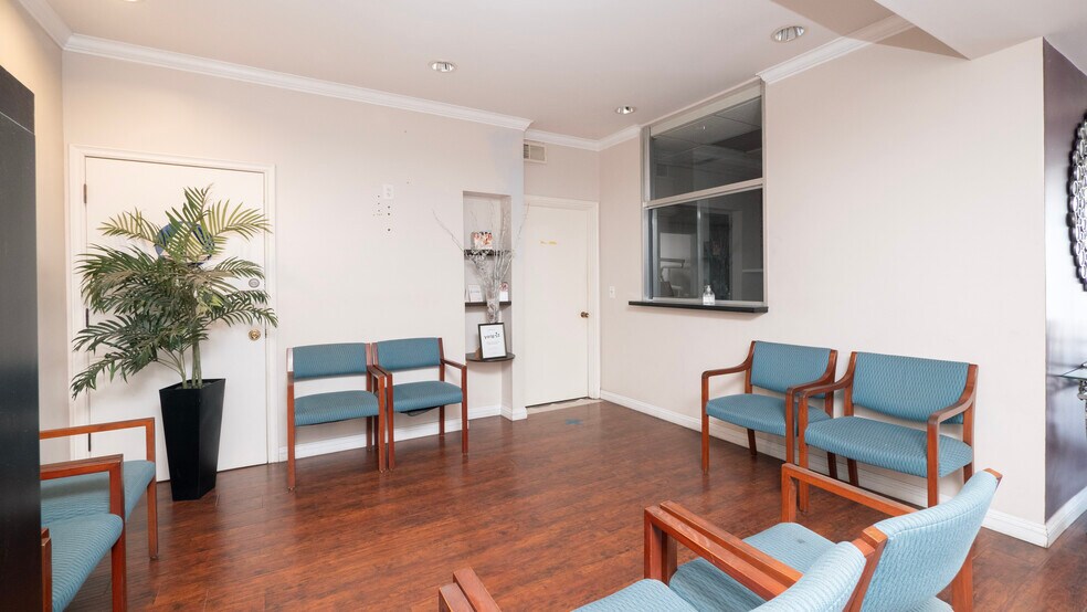 More Photos Of 820 W Merced Ave, West Covina Medical For Sale