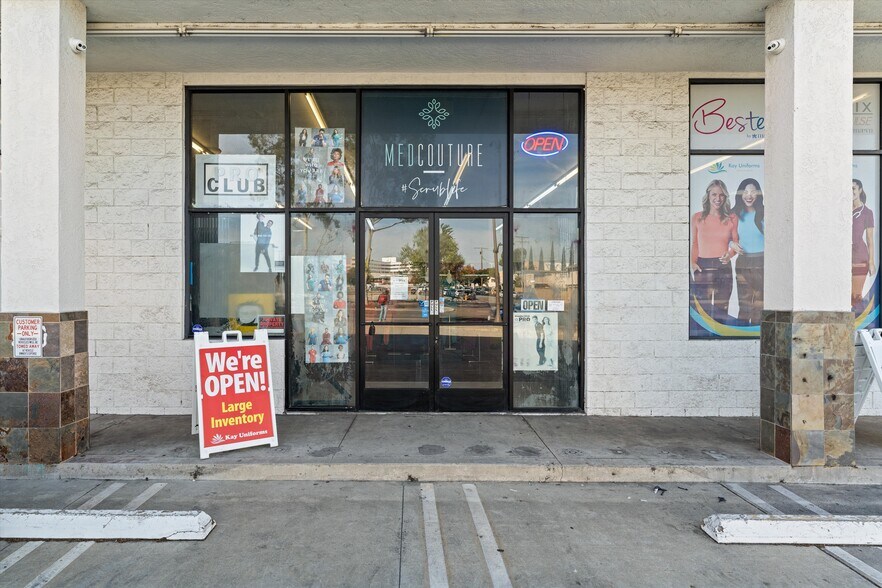 More Photos Of 500 E Willow St, Long Beach General Retail For Sale