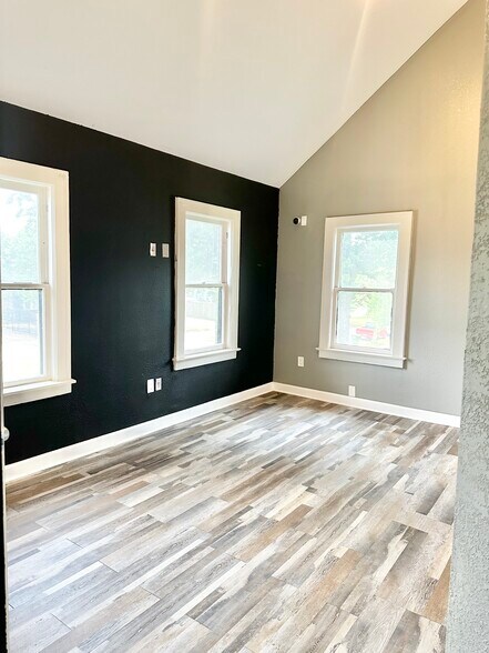 More Photos Of 2424 Southmore Blvd, Houston Medical For Lease