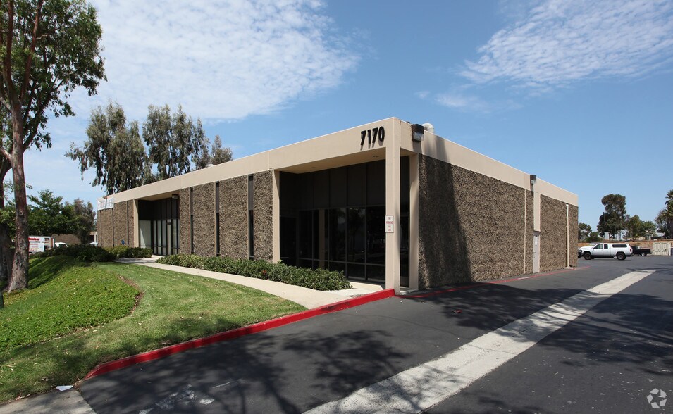 More Photos Of 6970-6984 Convoy Ct, San Diego Unknown For Lease