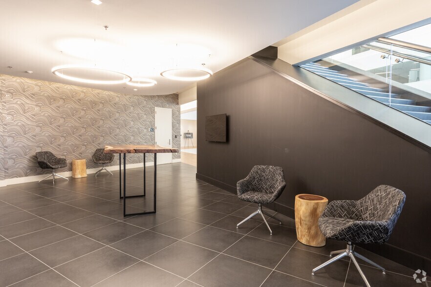 More Photos Of 2000 Corporate Ridge Rd, McLean Office For Lease