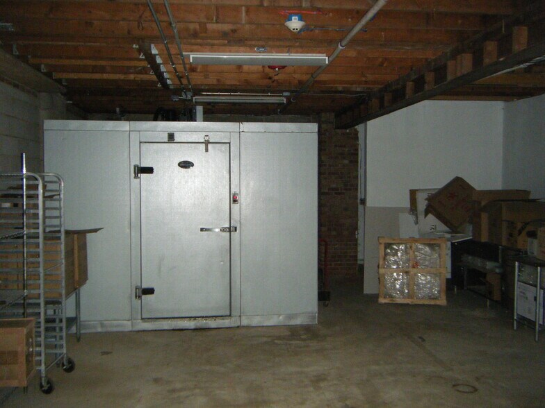 More Photos Of 1630 Lincoln Hwy, Edison Storefront Retail Residential For Sale