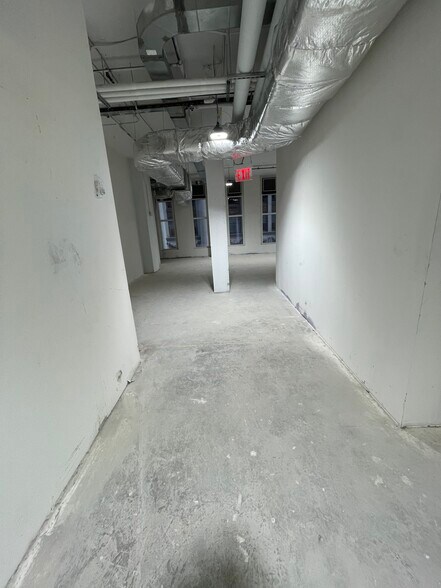 More Photos Of 185 Broadway, New York Office For Sale