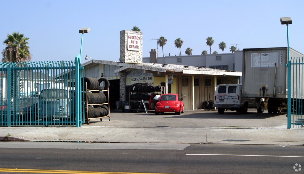 More Photos Of 3655 W Pico Blvd, Los Angeles Auto Repair For Sale