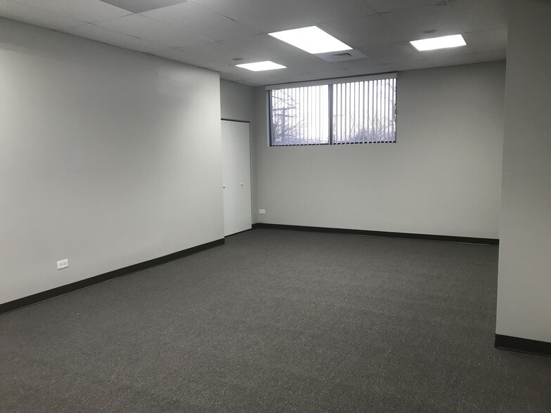 More Photos Of 1263 S Highland Ave, Lombard Medical For Lease