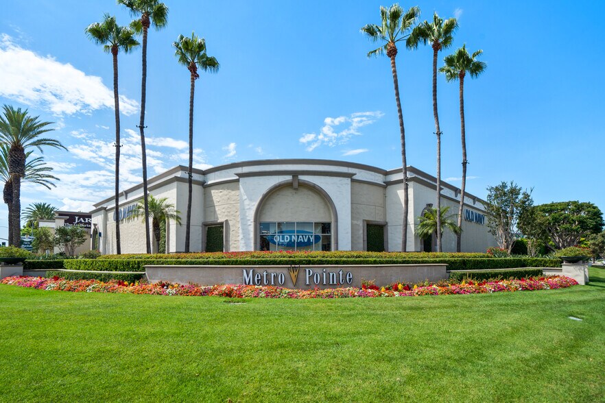 More Photos Of 940 S Coast Dr, Costa Mesa Office For Lease