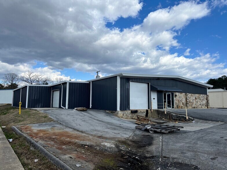 More Photos Of 6125 Airways Blvd, Chattanooga Warehouse For Lease