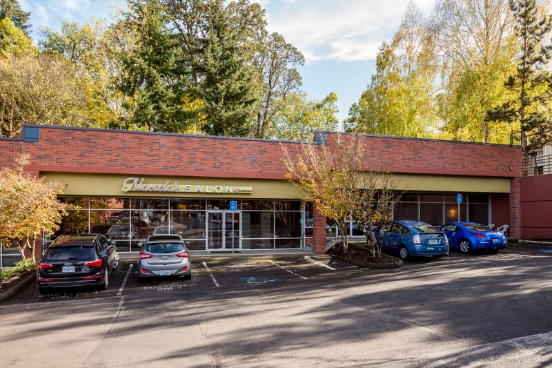 More Photos Of 15088 SW Bangy Rd, Lake Oswego Unknown For Lease
