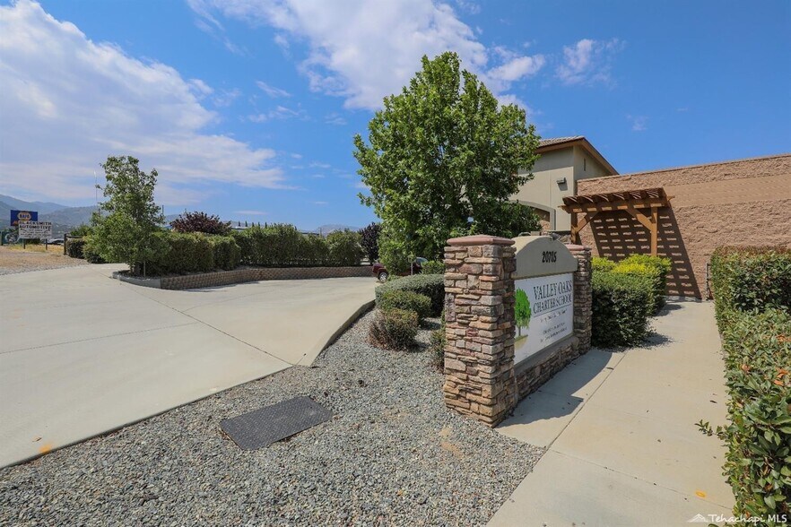 More Photos Of 20705 South St, Tehachapi Freestanding For Lease