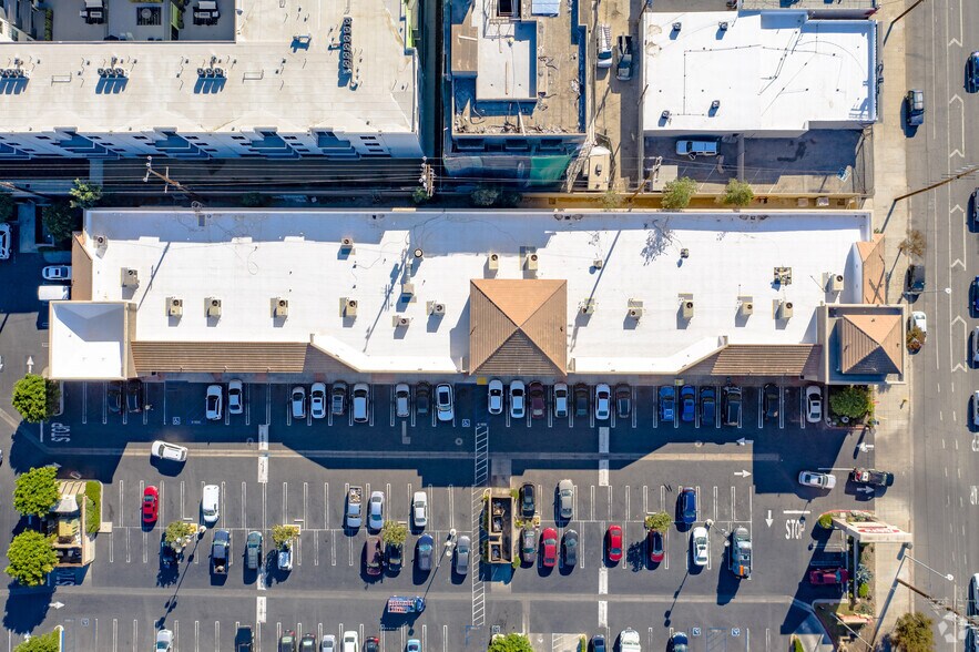 More Photos Of 5160 Vineland Ave, North Hollywood Unknown For Lease