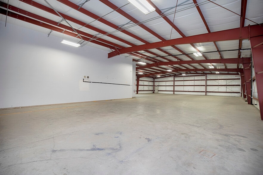 More Photos Of 1201 Butler Rd, League City Warehouse For Sale