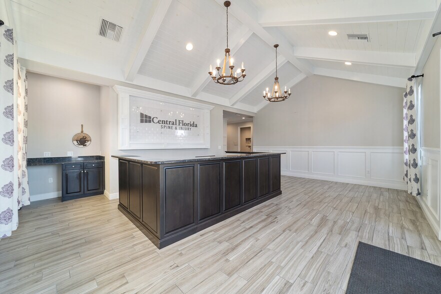 More Photos Of 809 County Road 466, The Villages Medical For Sale