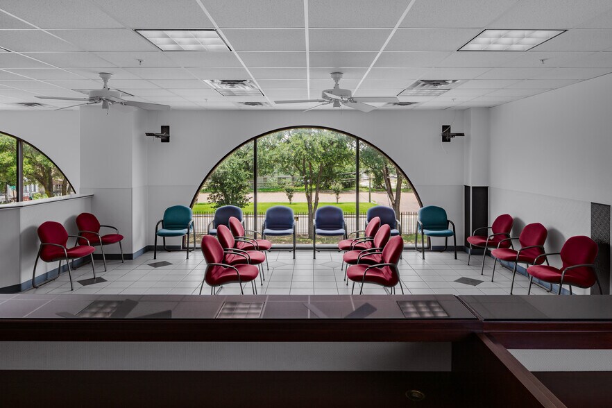 More Photos Of 5616 Lawndale St, Houston Medical For Sale