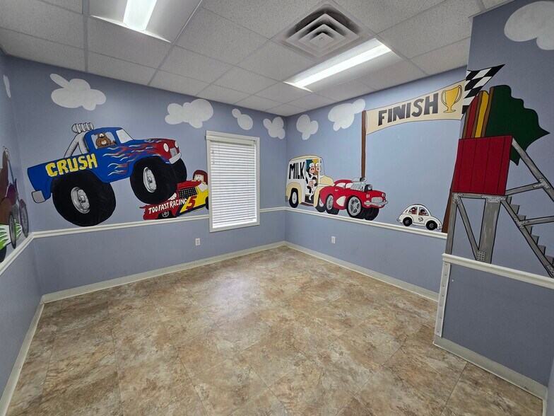 More Photos Of 1208 Pemberton Dr, Salisbury Healthcare For Lease