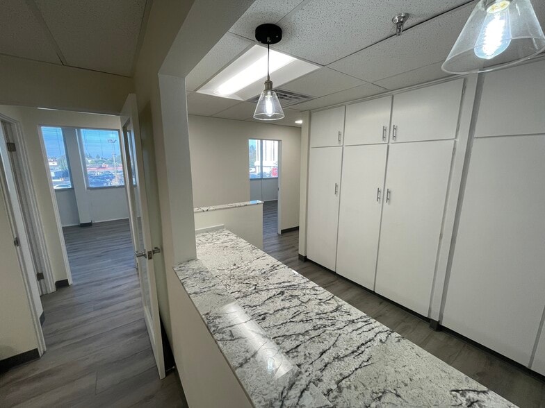 More Photos Of 4305 Torrance Blvd, Torrance Medical For Sale