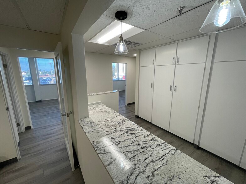 More Photos Of 4305 Torrance Blvd, Torrance Medical For Sale