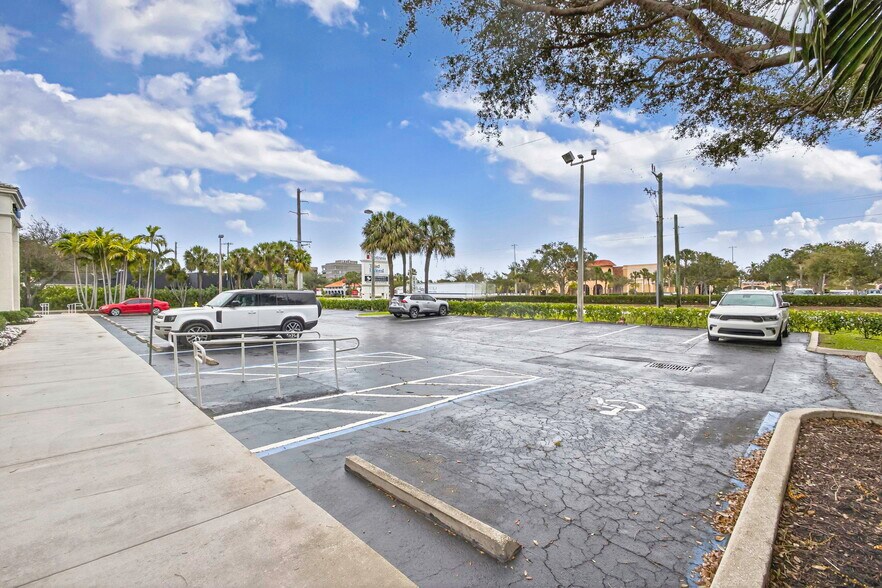 More Photos Of 11701 US Highway 1, Palm Beach Gardens Freestanding For Sale