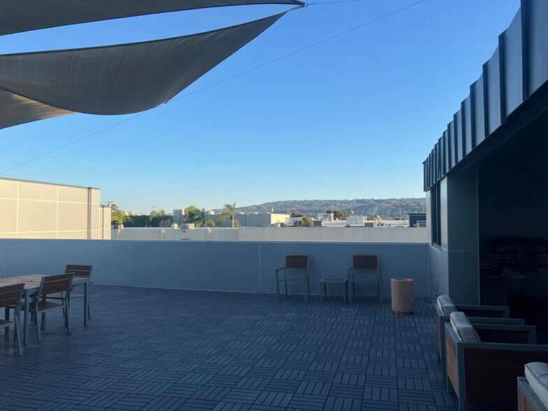 More Photos Of 22750 Hawthorne Blvd, Torrance Unknown For Lease