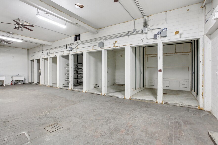 More Photos Of 4800 N Washington St, Denver Warehouse For Lease