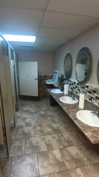 More Photos Of 420 E Ave C, Killeen Specialty For Sale